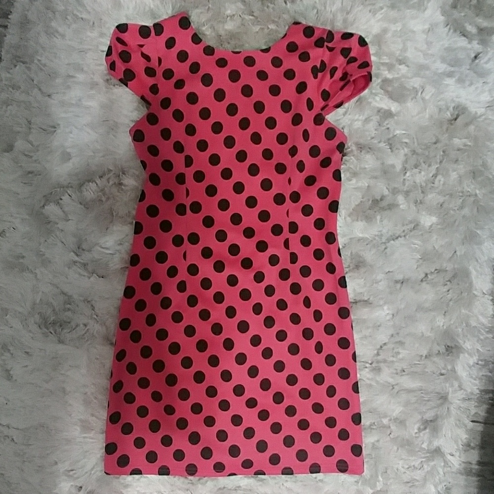 Polka Dot Dress!! Great fit & material!